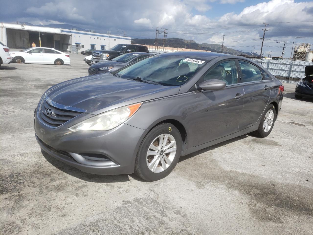 Photo 2 from auction – 2011 HYUNDAI SONATA GLS with VIN 5NPEB4AC5BH178282