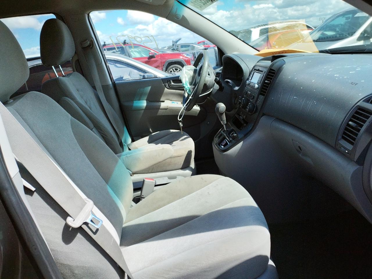 Photo 5 from auction – 2012 KIA SEDONA LX with VIN KNDMG4C79C6476536