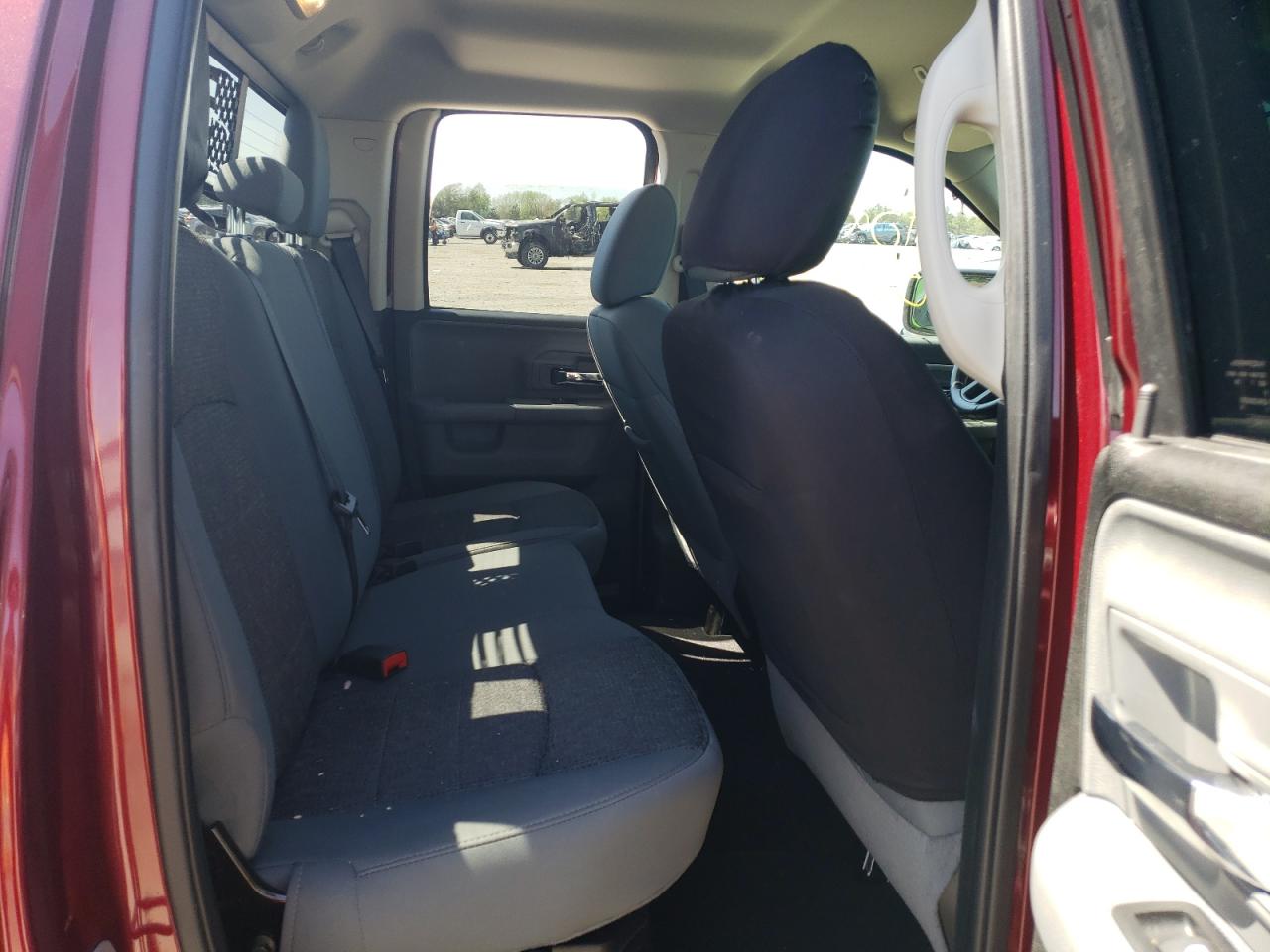 Photo 6 from auction – 2018 RAM 1500 SLT with VIN 1C6RR7GG7JS167798
