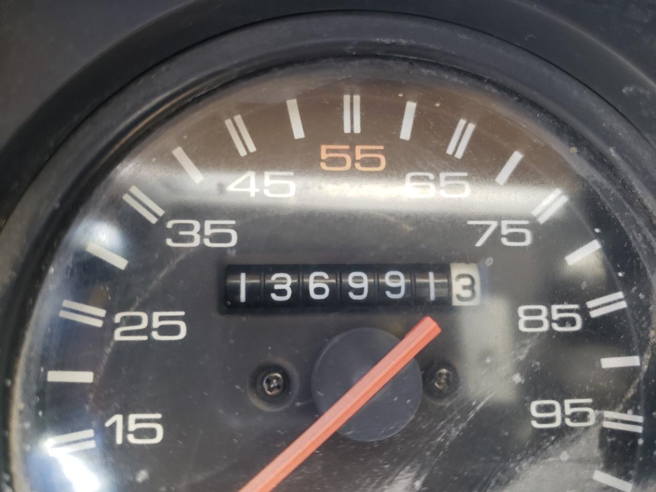 Photo 8 from auction – 1986 ISUZU TROOPER II with VIN JAACH18L2G5437495