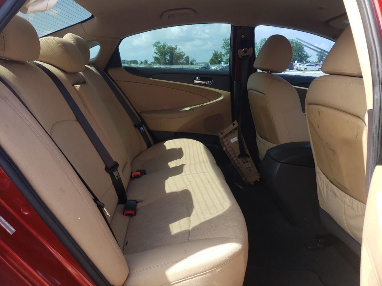 Photo 18 from auction – 2011 HYUNDAI SONATA GLS with VIN 5NPEB4AC3BH014173
