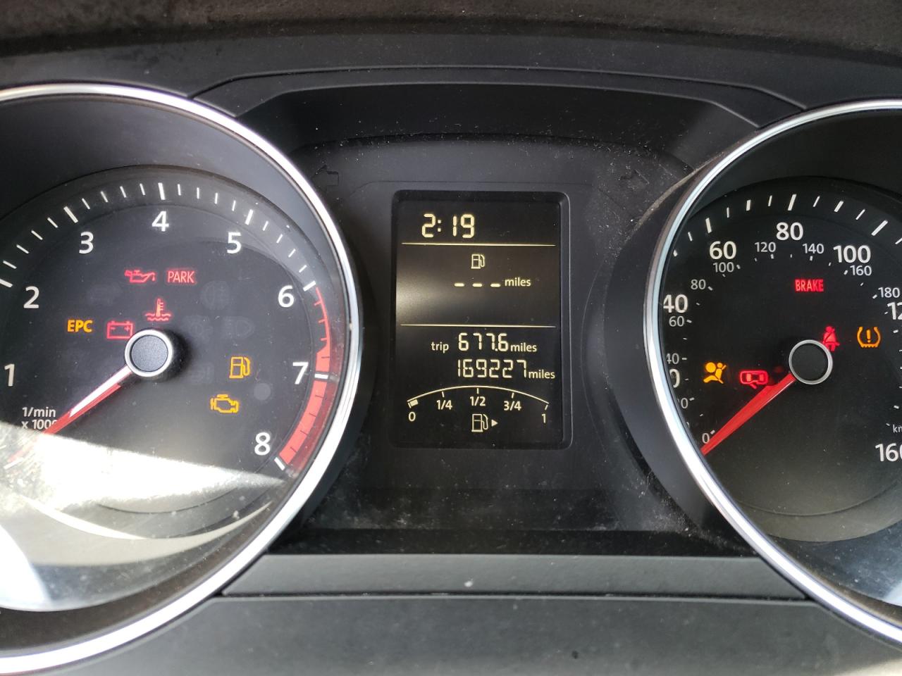 Photo 8 from auction – 2015 VOLKSWAGEN JETTA BASE with VIN 3VW1K7AJ9FM406781