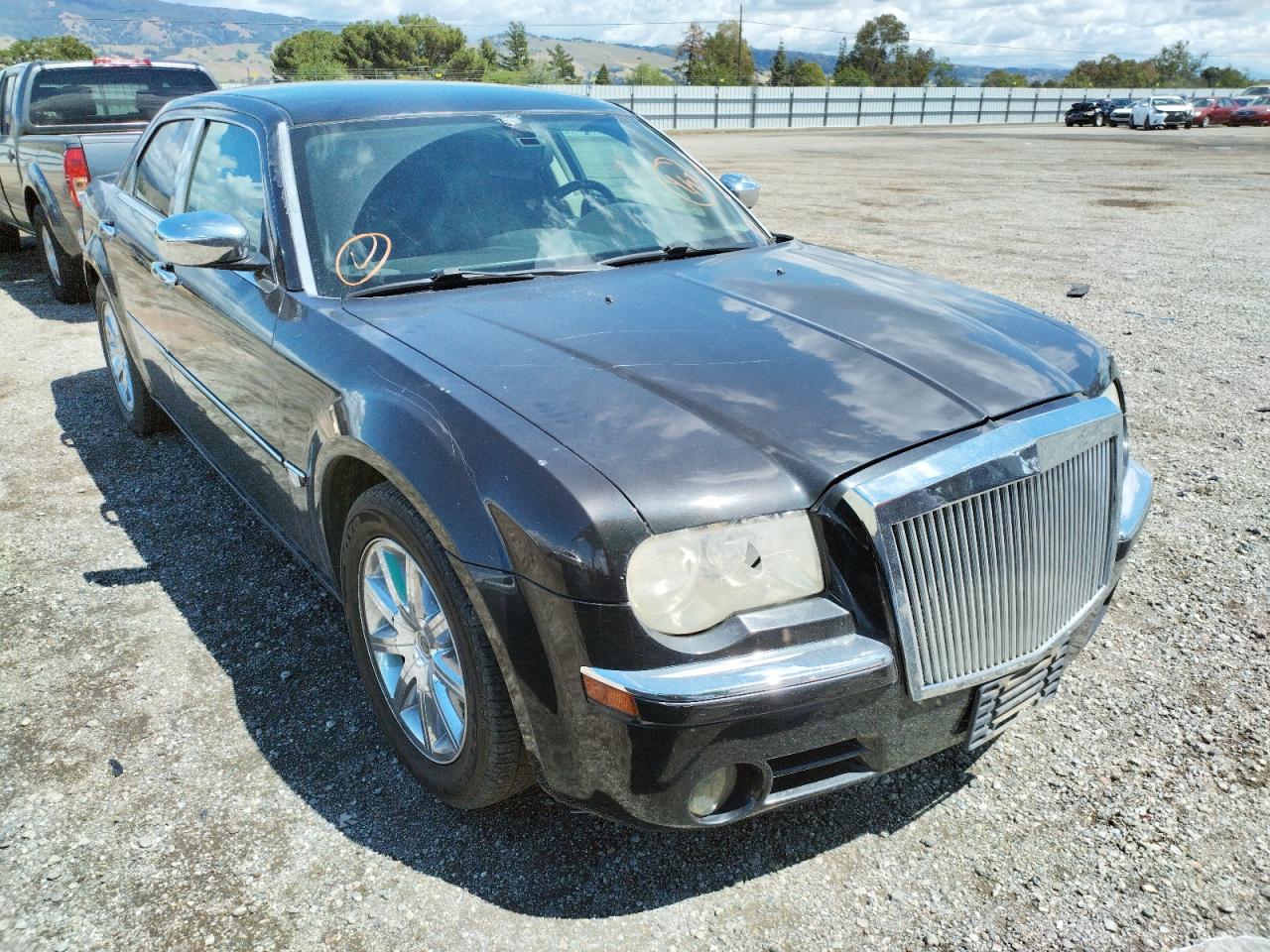 CHRYSLER 300C 2007 with VIN 2C3KA63H17H783351 - Photo from auction