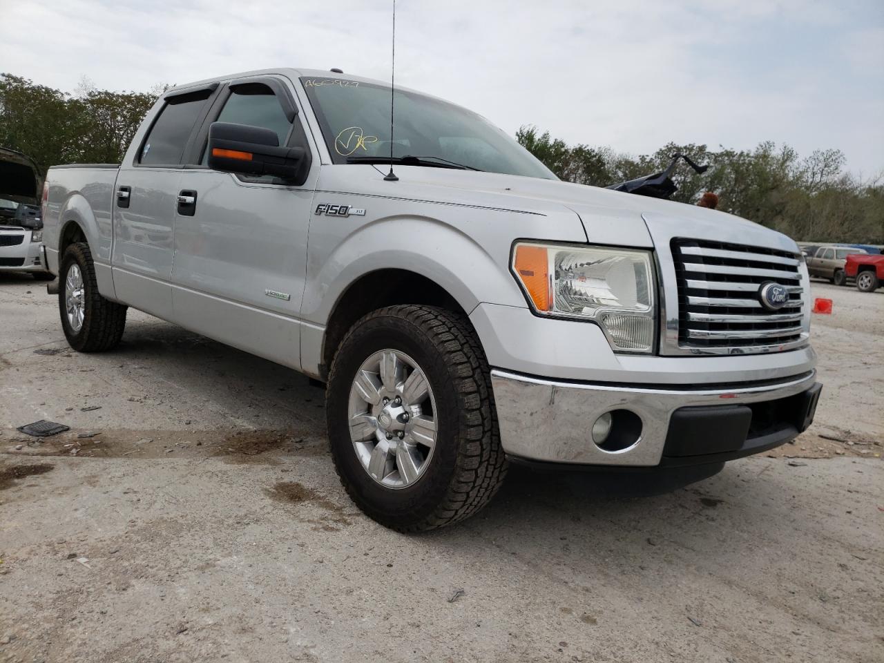 FORD F150 SUPER 2011 with VIN 1FTFW1CT7BFA60927 - Photo from auction