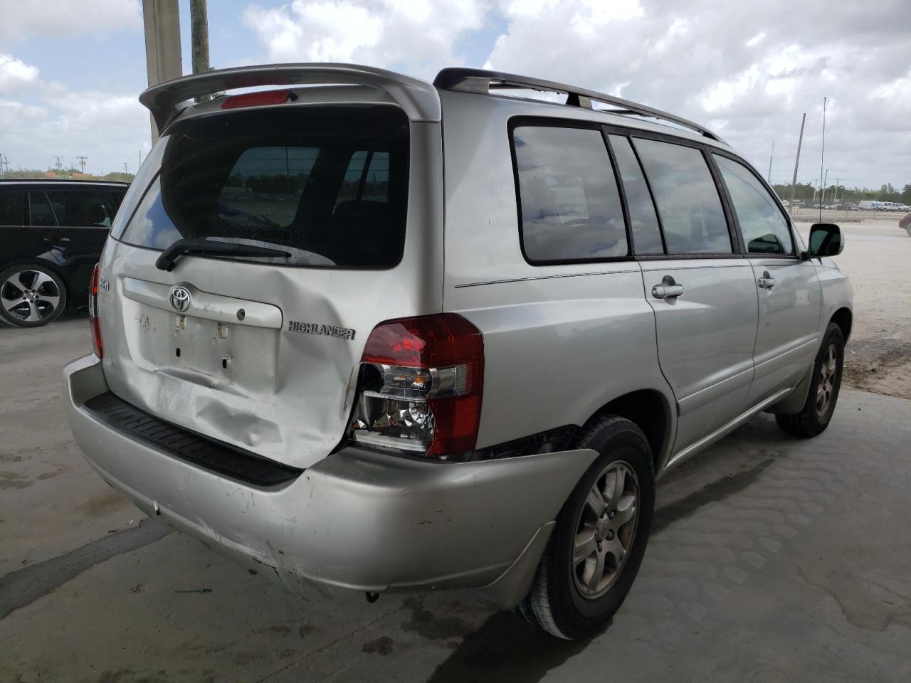 Photo 4 from auction – 2007 TOYOTA HIGHLANDER with VIN JTEGD21A270156066