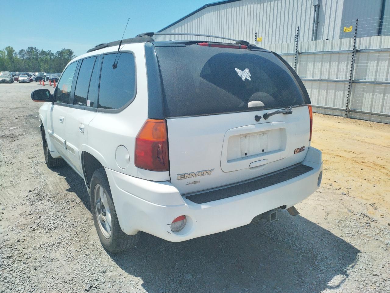 Photo 3 from auction – 2002 GMC ENVOY with VIN 1GKDT13S022131551