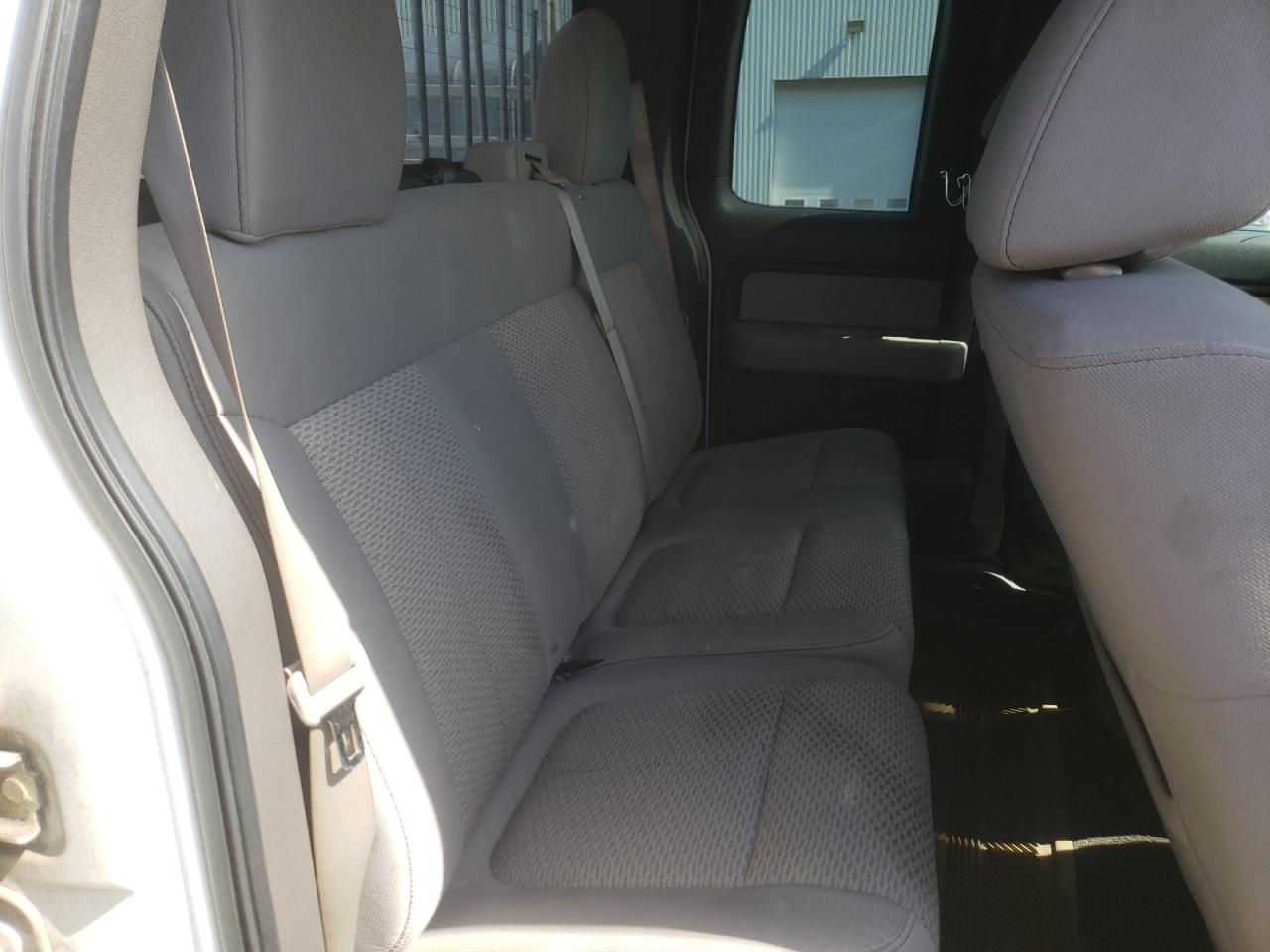 Photo 6 from auction – 2010 FORD F150 SUPER with VIN 1FTVX1CV8AKE50905