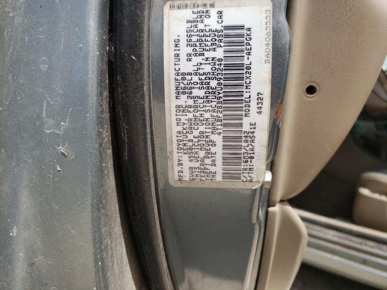 Photo 10 from auction – 2000 TOYOTA AVALON XL with VIN 4T1BF28B9YU093240