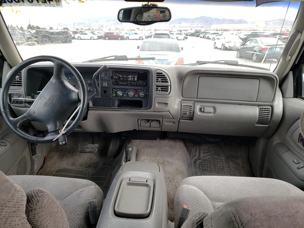 Photo 9 from auction – 1997 GMC SUBURBAN with VIN 3GKFK16RXVG501467
