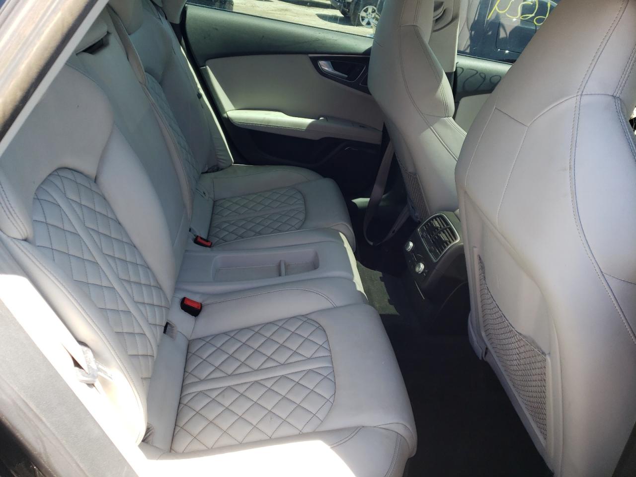 Photo 6 from auction – 2014 AUDI S7 PREMIUM with VIN WAUW2AFC4EN051360