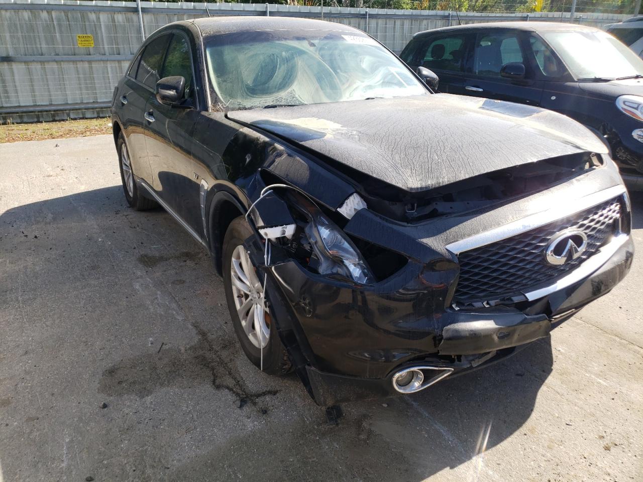 Photo 1 from auction – 2017 INFINITI QX70 with VIN JN8CS1MU2HM143129