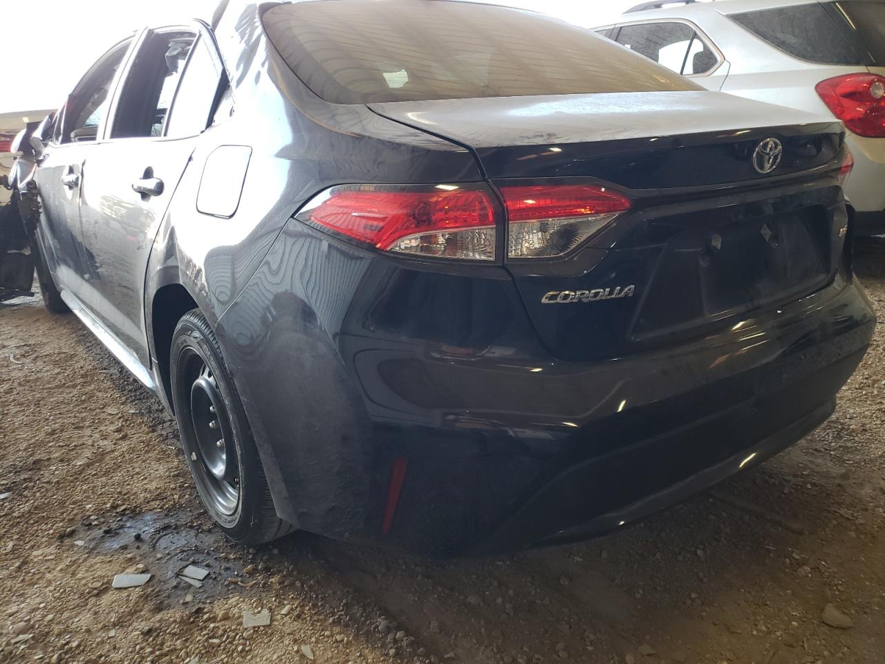 Photo 3 from auction – 2021 TOYOTA COROLLA LE with VIN JTDEPMAE0MJ134705