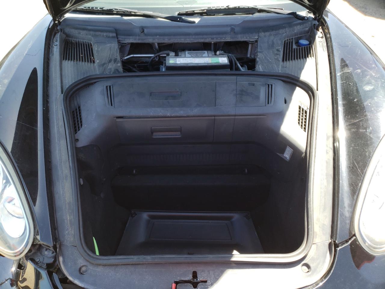 Photo 7 from auction – 2010 PORSCHE BOXSTER with VIN WP0CA2A84AU710099