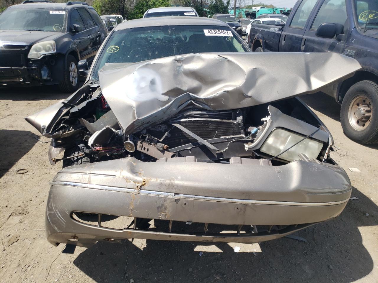 Photo 9 from auction – 2004 FORD CROWN VICT with VIN 2FAHP74W04X140049