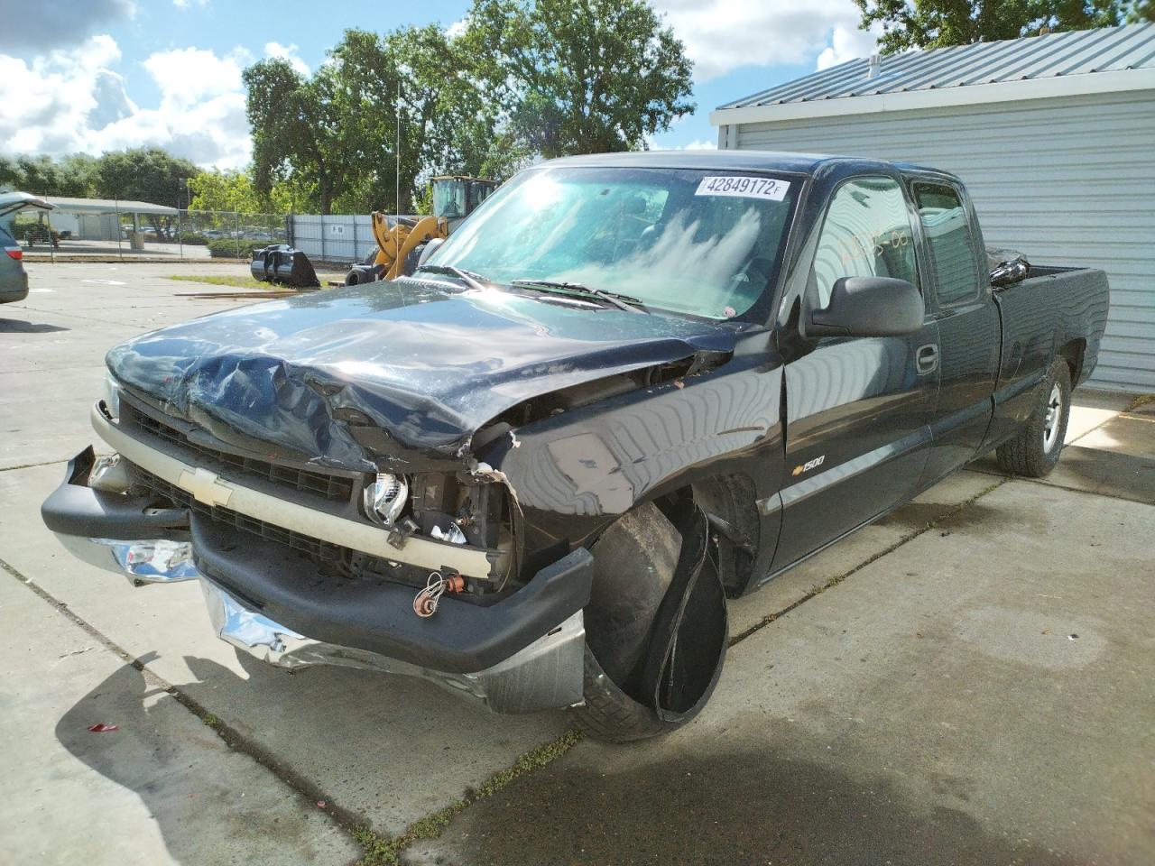 Photo 2 from auction – 2000 CHEVROLET SILVERADO with VIN 1GCEC19V1YE327488