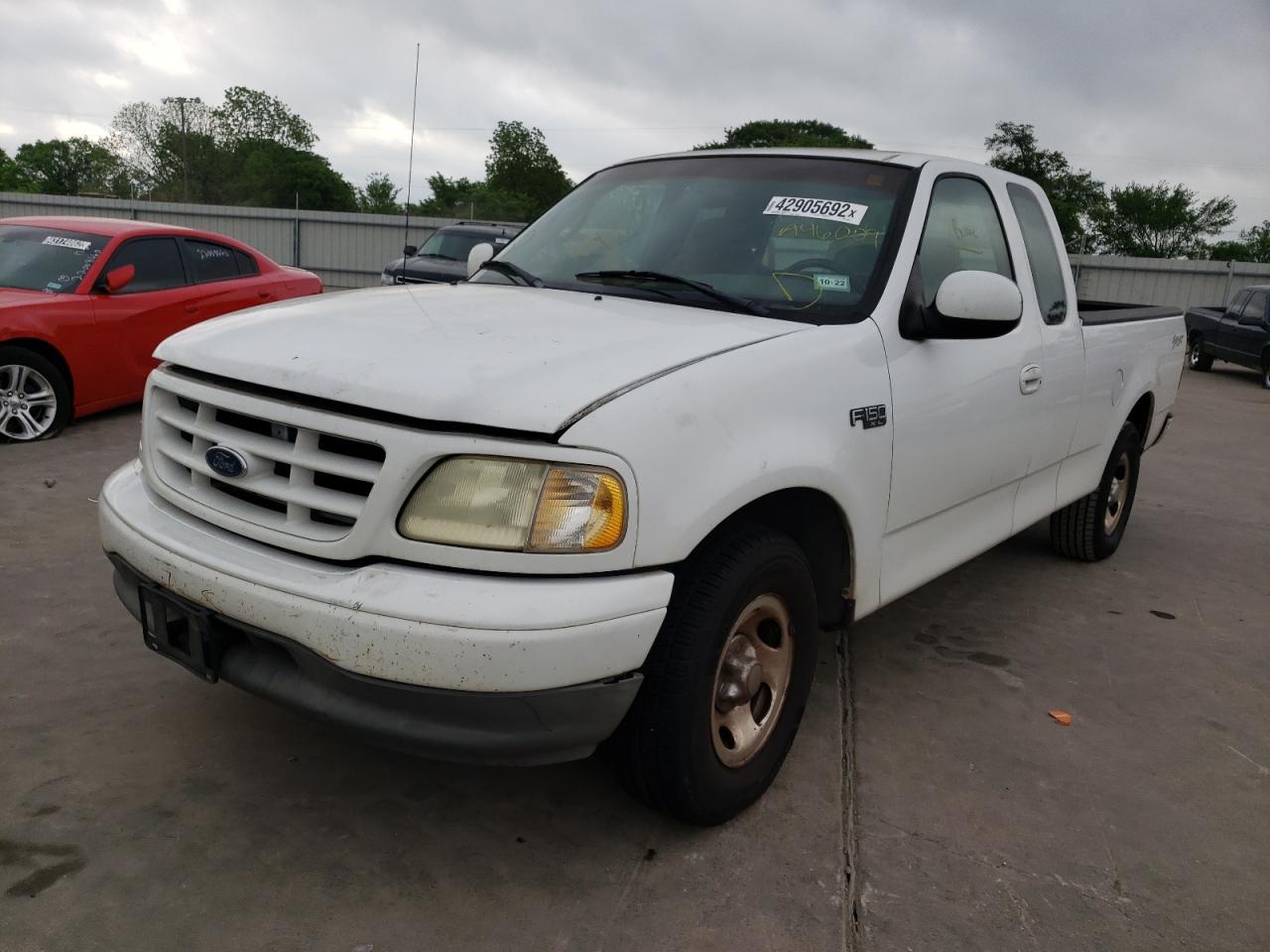 Photo 2 from auction – 2002 FORD F150 with VIN 1FTRX17272NA46009