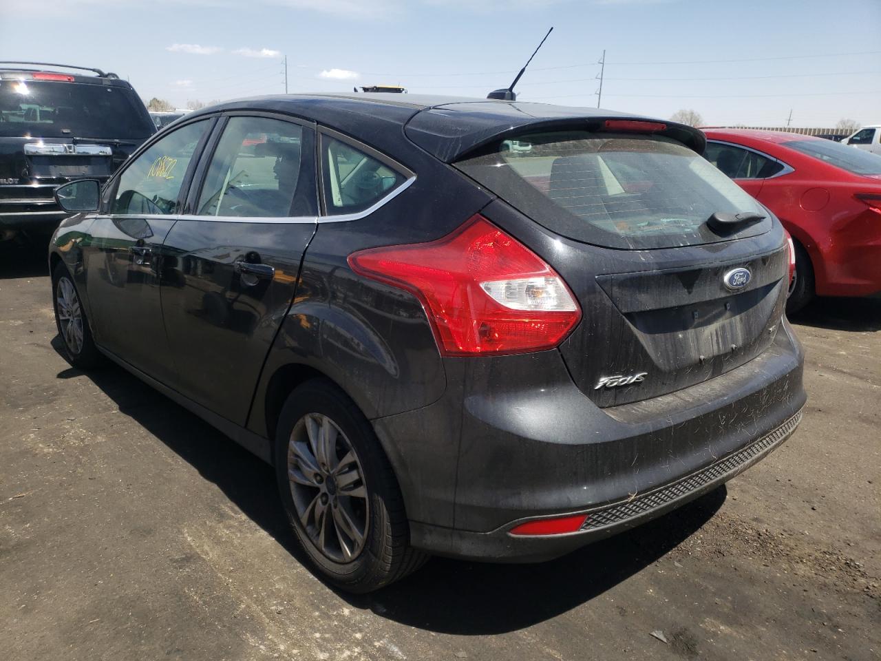 Фото 3 с аукциона – 2012 FORD FOCUS SEL с VIN 1FAHP3M26CL349068