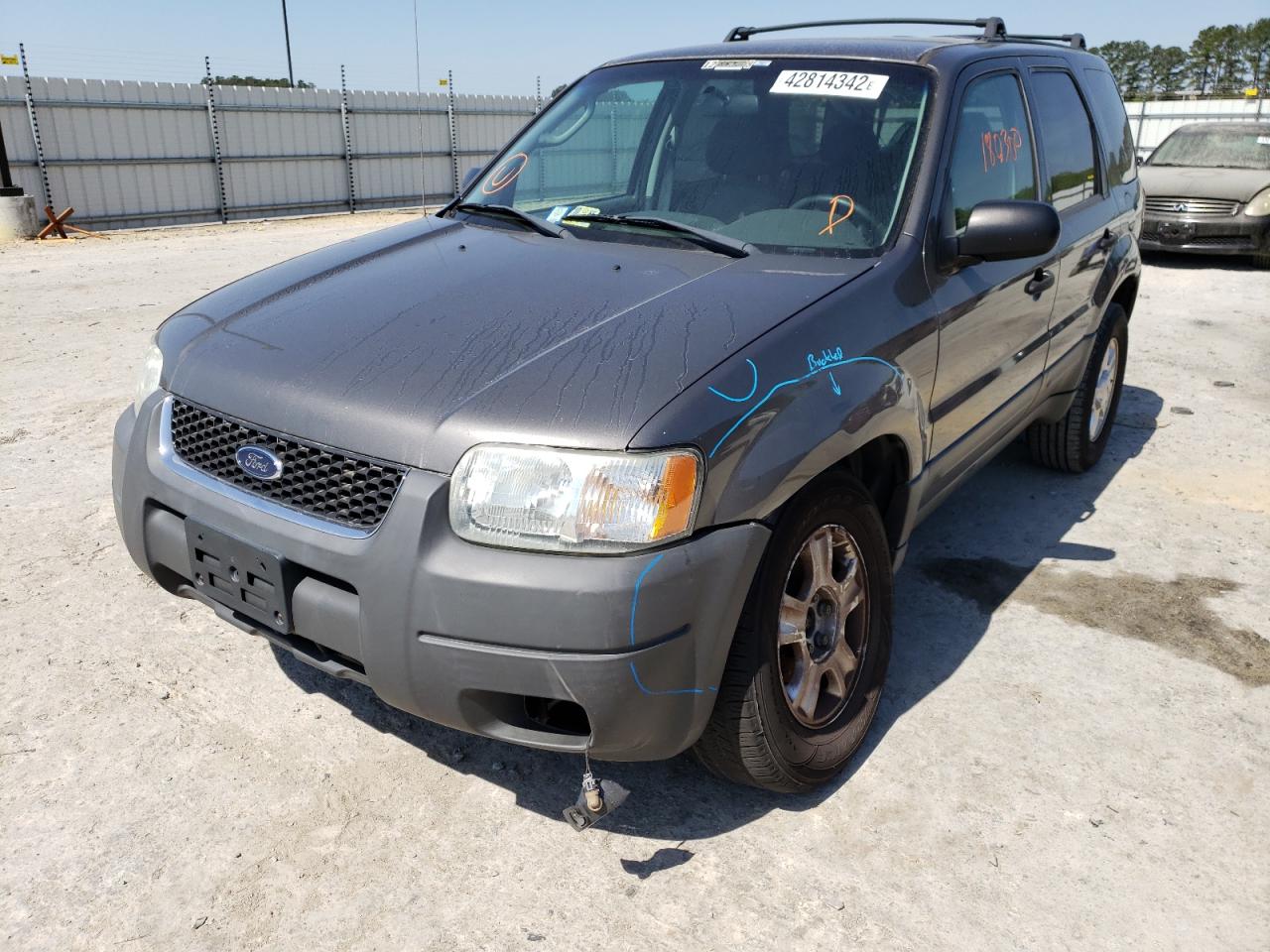 Photo 9 from auction – 2004 FORD ESCAPE XLT with VIN 1FMCU03144DA16427