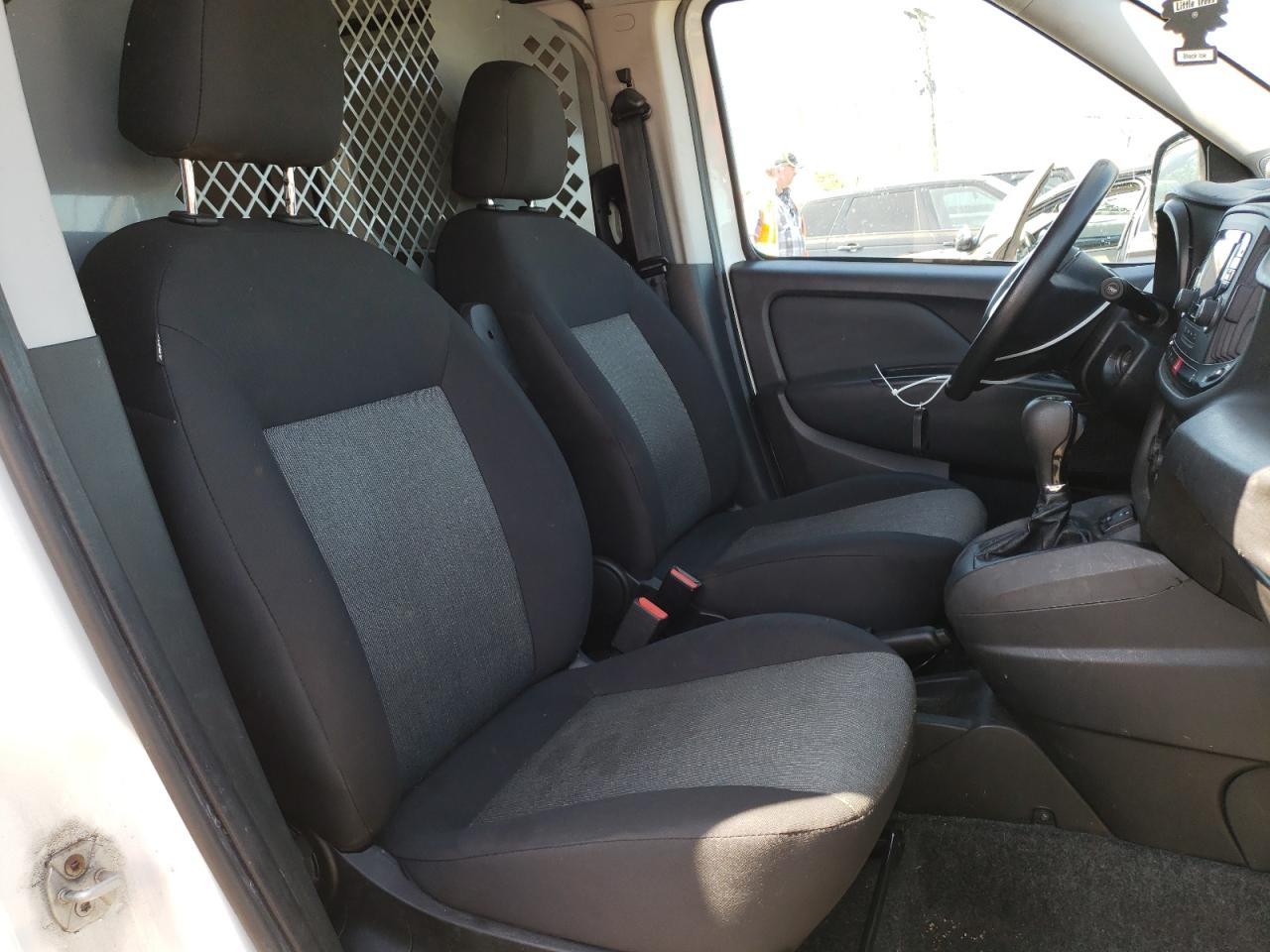Photo 5 from auction – 2015 RAM PROMASTER with VIN ZFBERFAT3F6A34274