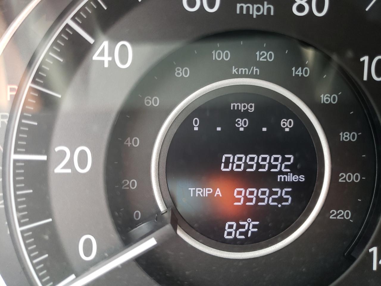 Photo 8 from auction – 2014 HONDA CR-V EXL with VIN 5J6RM4H74EL090175
