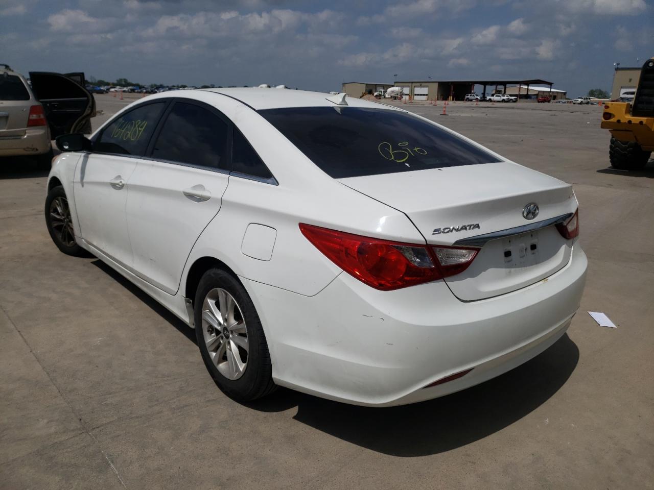 Photo 3 from auction – 2013 HYUNDAI SONATA GLS with VIN 5NPEB4AC6DH803906