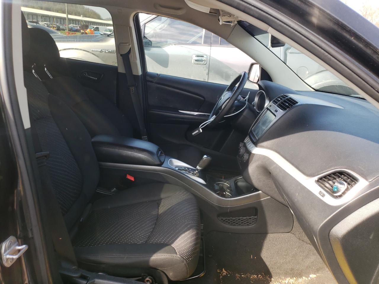 Photo 5 from auction – 2011 DODGE JOURNEY MA with VIN 3D4PH1FG8BT518934