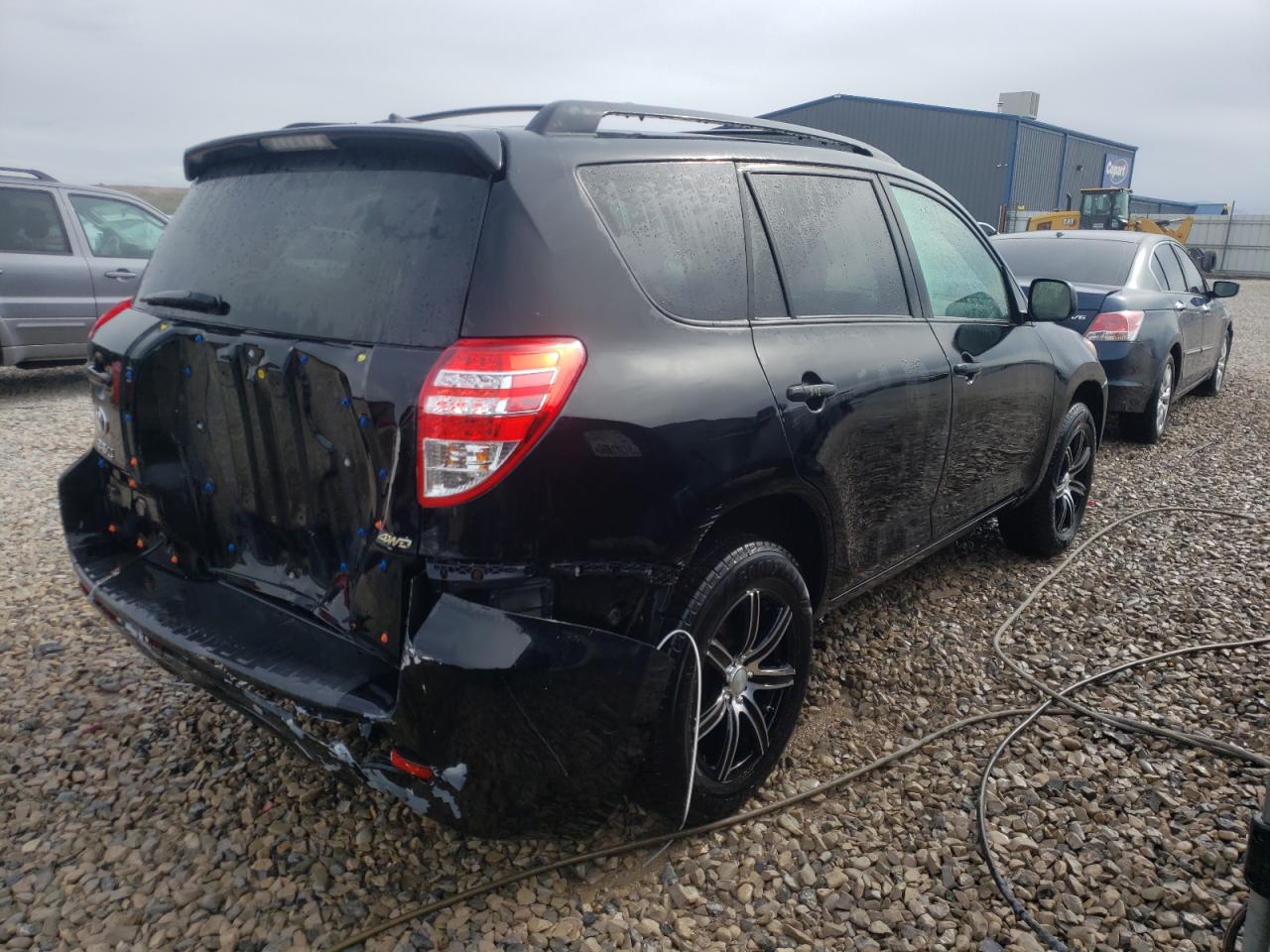Photo 4 from auction – 2011 TOYOTA RAV4 with VIN 2T3BF4DV8BW104657