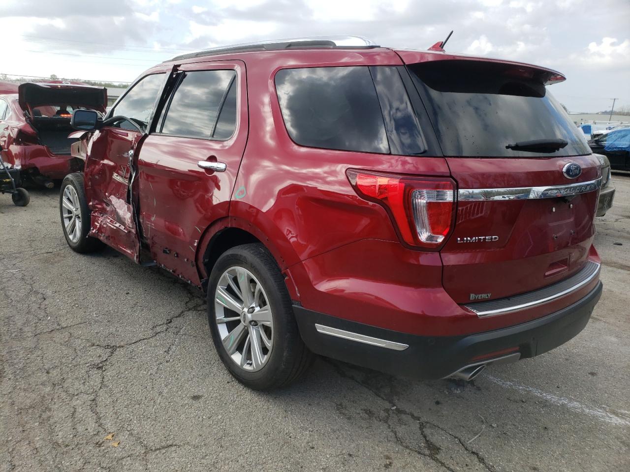 Photo 3 from auction – 2019 FORD EXPLORER L with VIN 1FM5K7F8XKGA86364