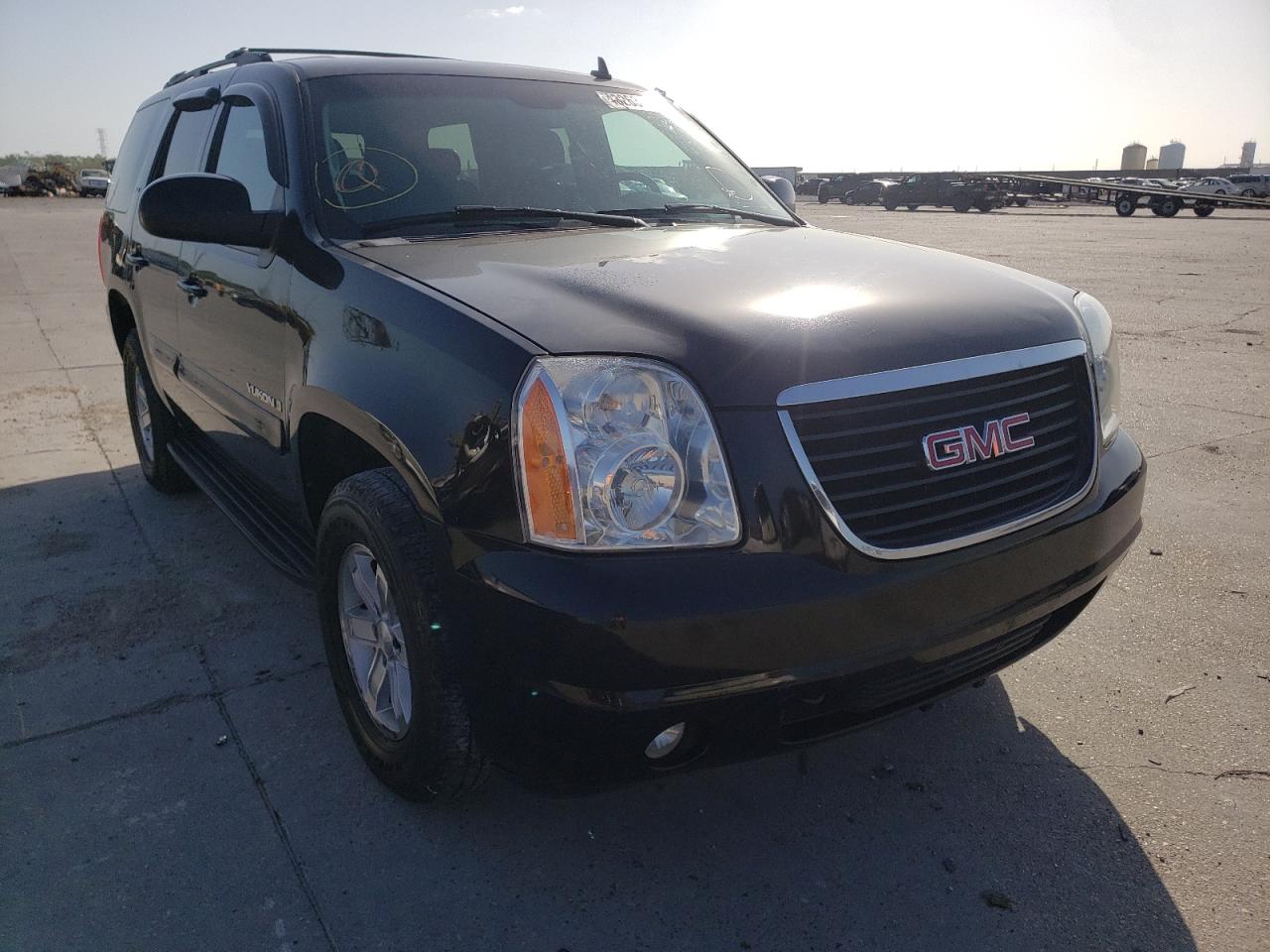 GMC YUKON 2007 with VIN 1GKFC13067R424831 - Photo from auction