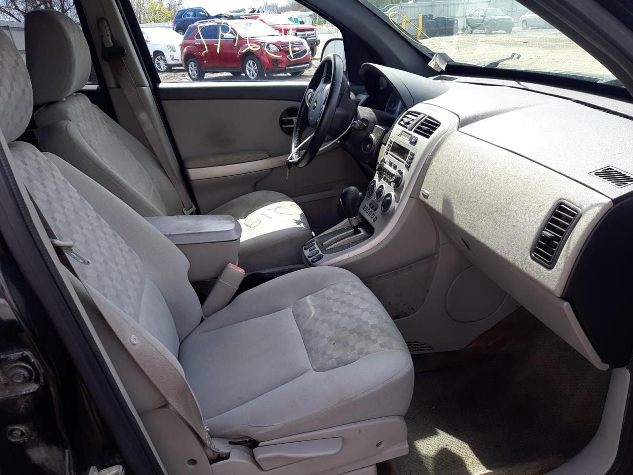 Photo 5 from auction – 2005 CHEVROLET EQUINOX LT with VIN 2CNDL73F456109332