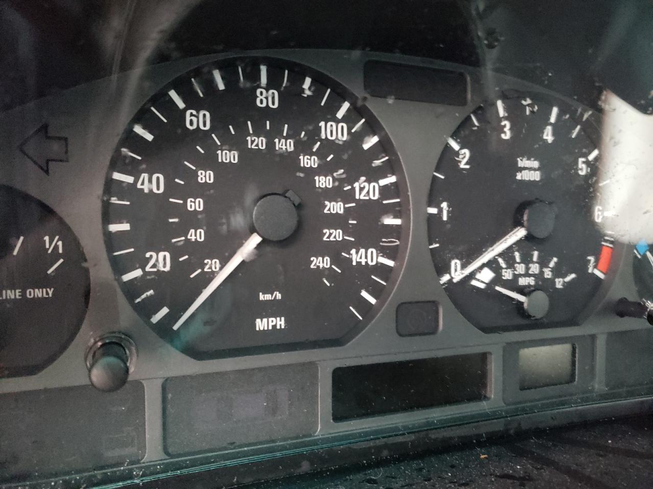 Photo 8 from auction – 2004 BMW 325 I with VIN WBAEV33484KR31697