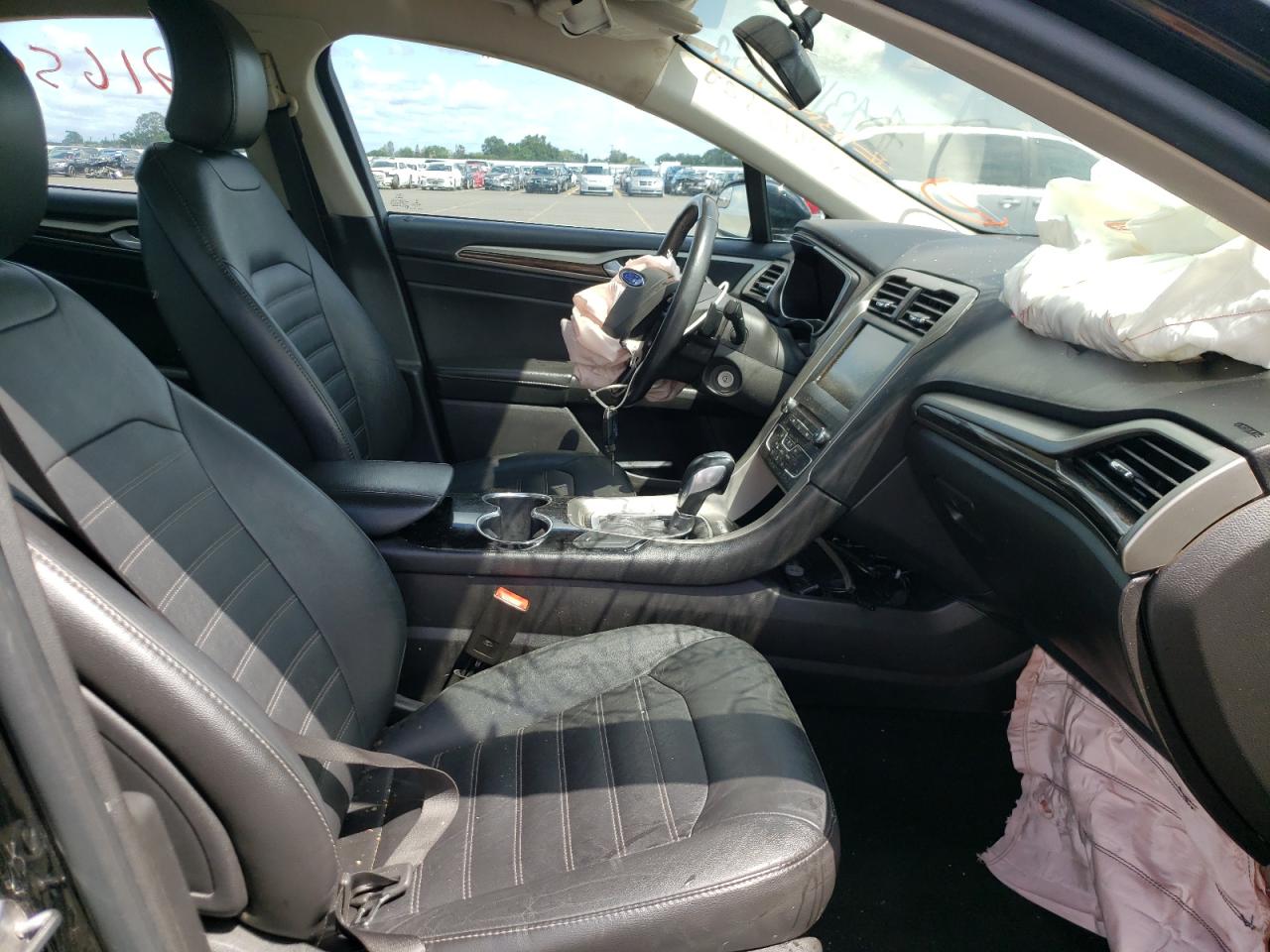Photo 15 from auction – 2016 FORD FUSION SE with VIN 3FA6P0H98GR246982