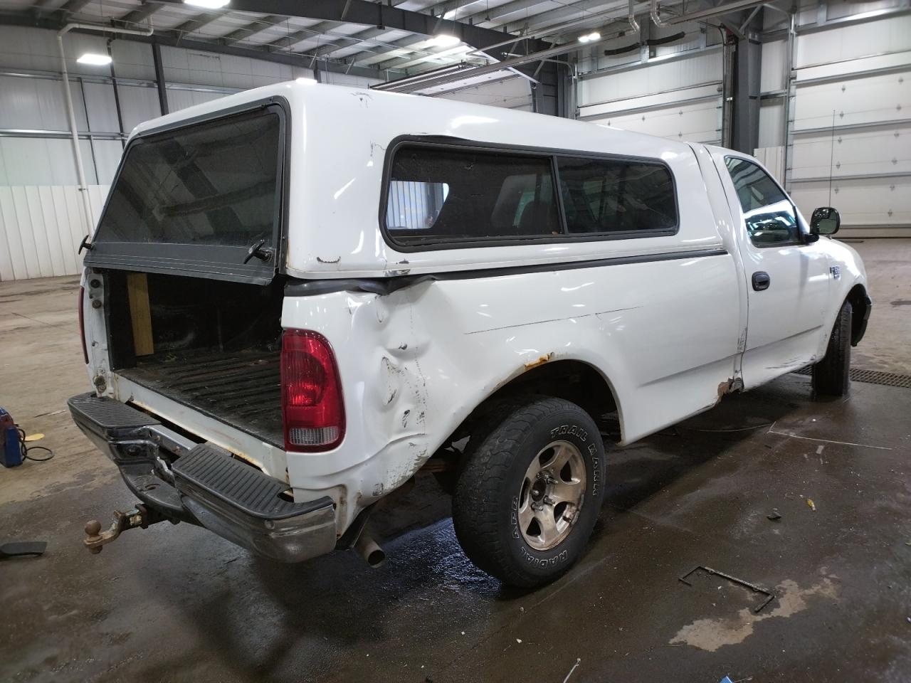 Photo 4 from auction – 2004 FORD F-150 HERI with VIN 2FTRF17W54CA35072