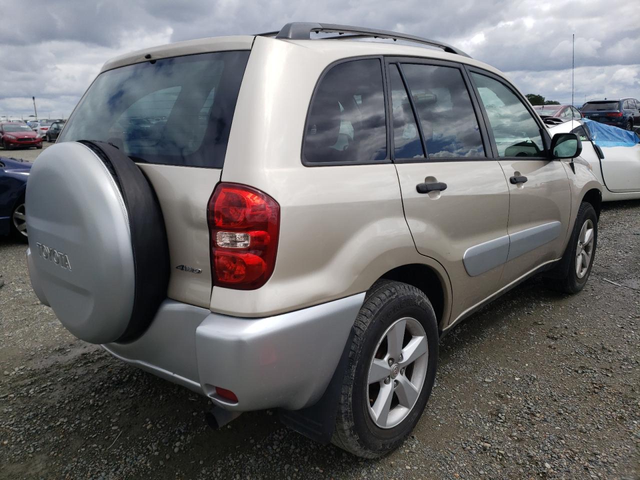 Photo 4 from auction – 2005 TOYOTA RAV4 with VIN JTEHD20V850063171