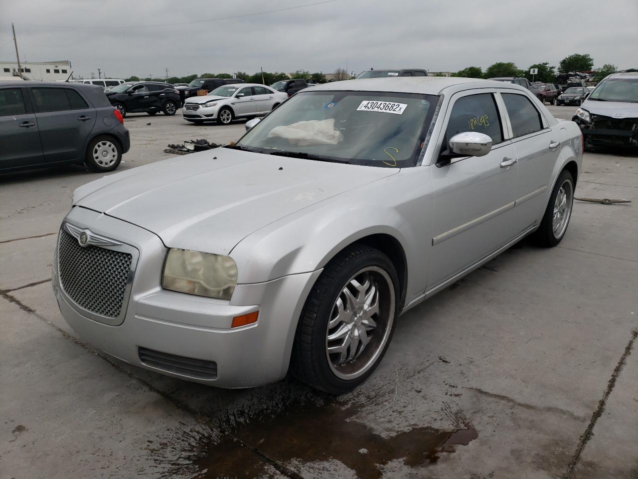 صورة رقم 2 من المزاد - 2007 CHRYSLER 300 مع VIN 2C3KA43R67H747040