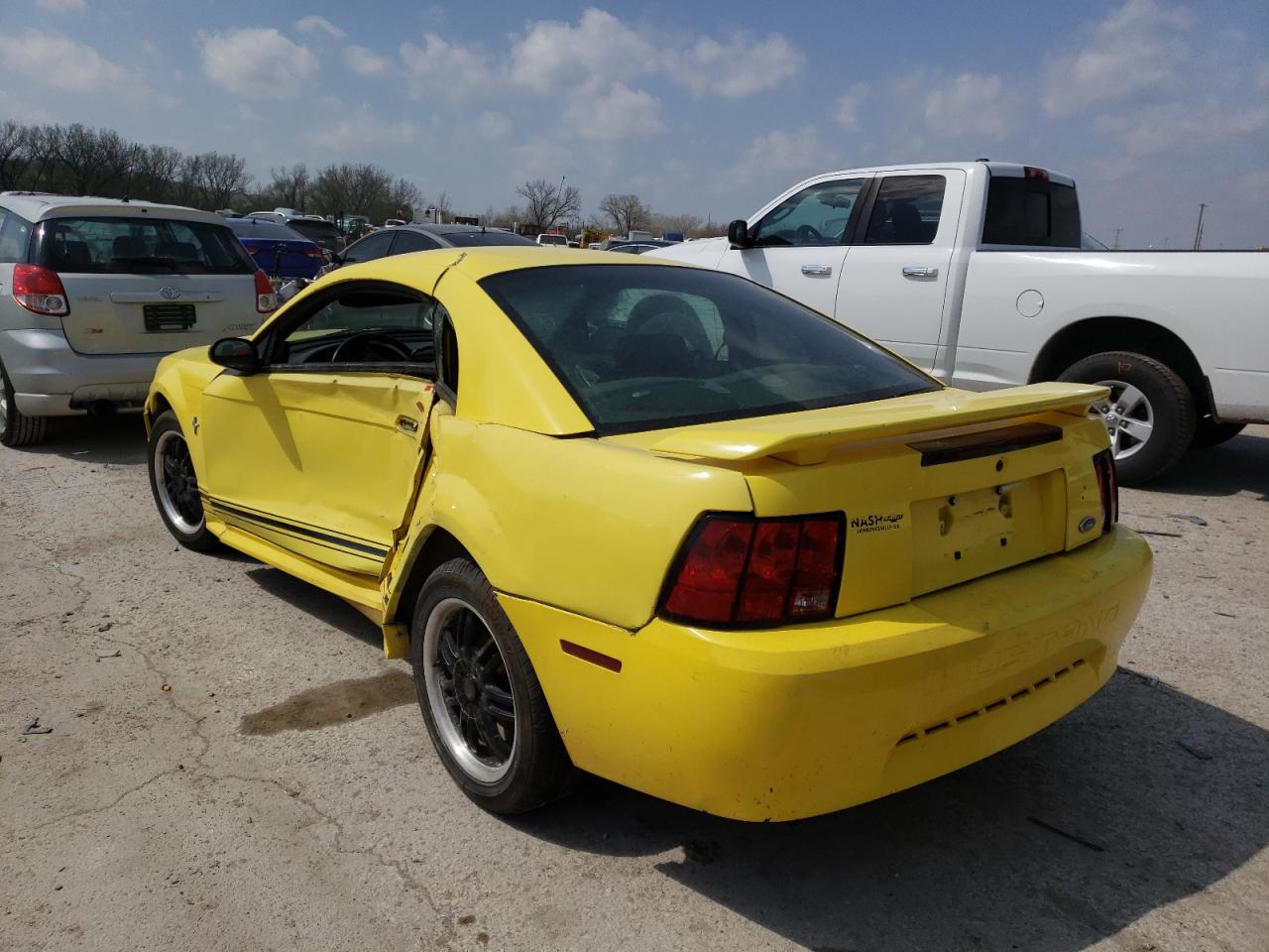 Photo 3 from auction – 2001 FORD MUSTANG with VIN 1FAFP40421F147327