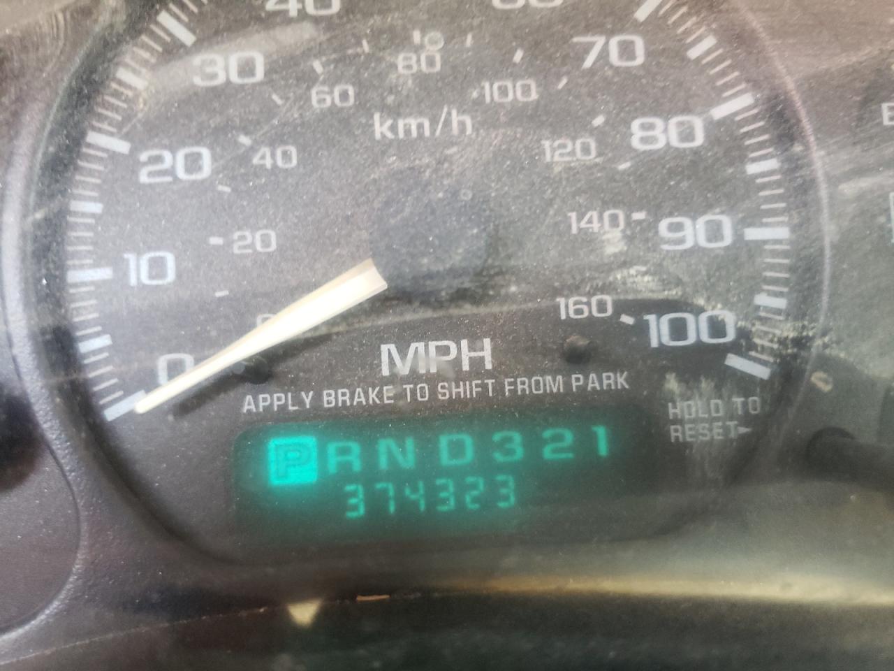 Photo 8 from auction – 2002 CHEVROLET SILVERADO with VIN 1GCHC29U32E187722