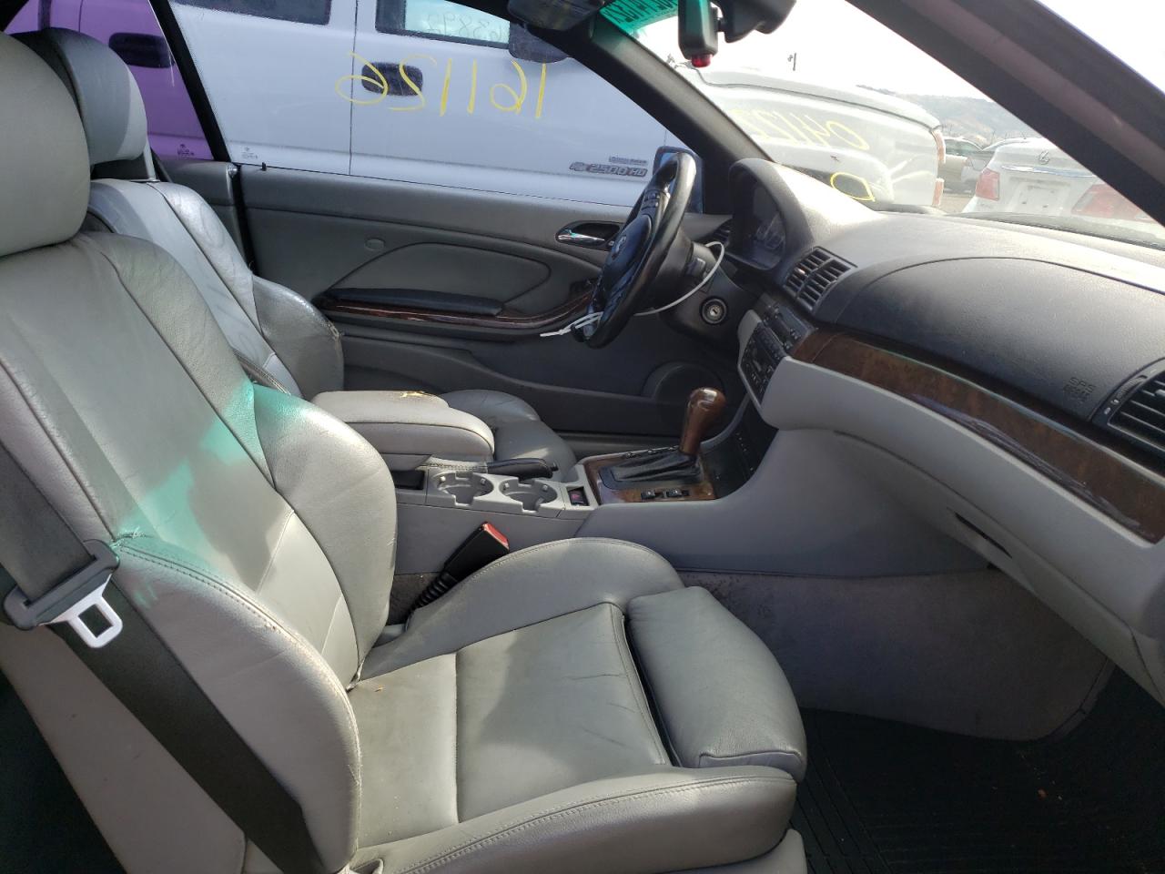 Photo 5 from auction – 2003 BMW 330 CI with VIN WBABS534X3JU99142