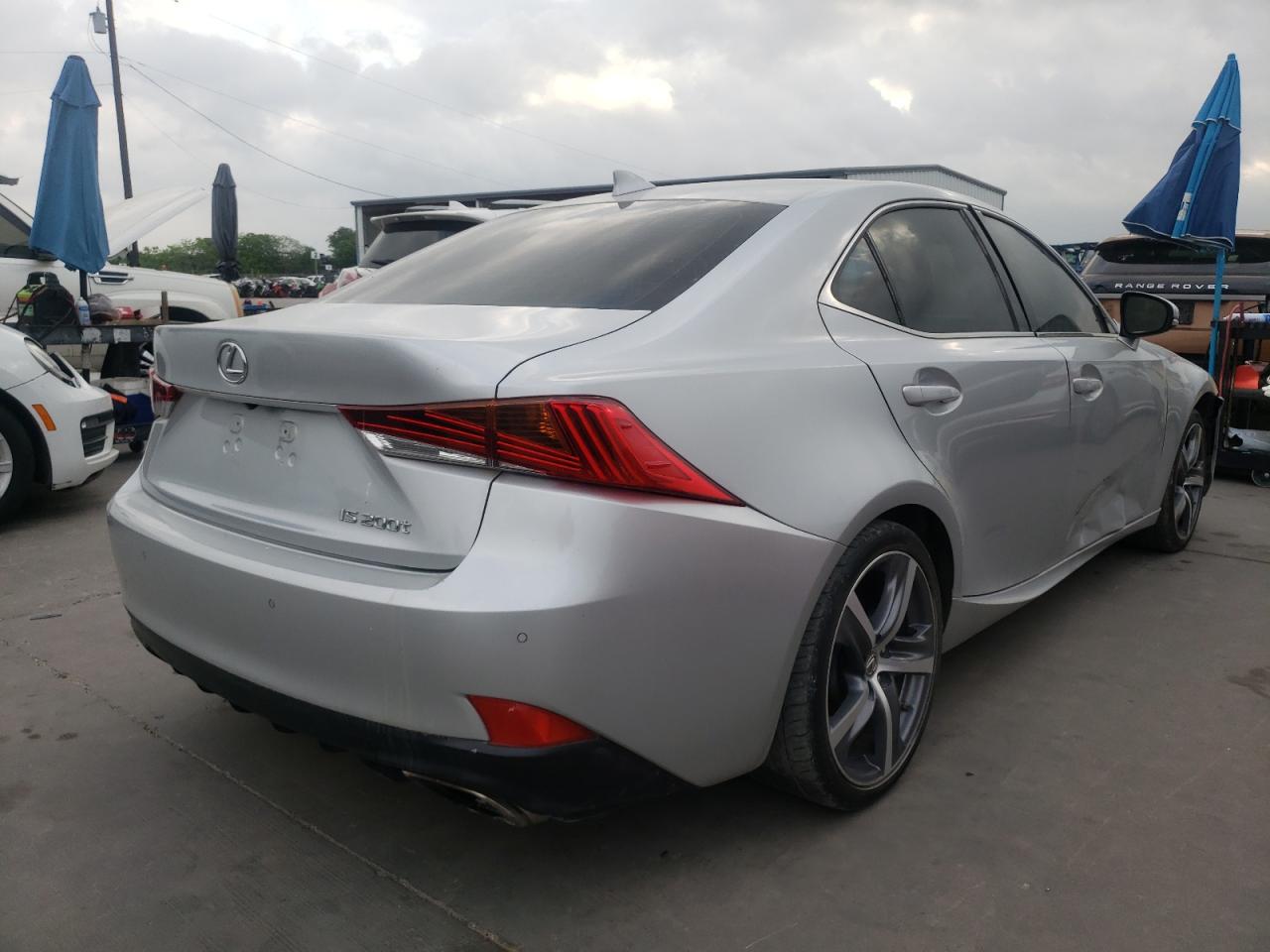 Photo 4 from auction – 2017 LEXUS IS 200T with VIN JTHBA1D21H5048322