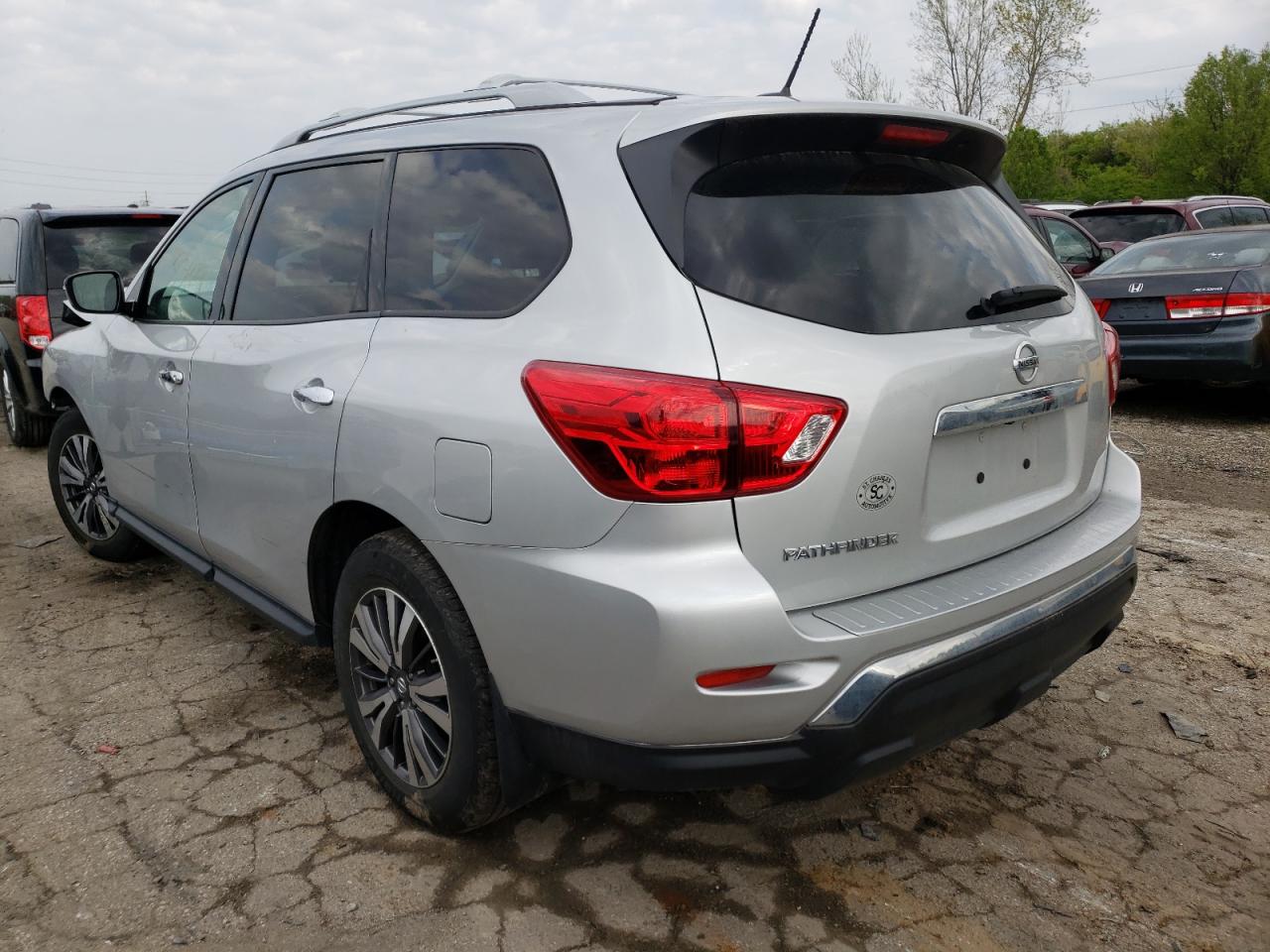 Photo 3 from auction – 2018 NISSAN PATHFINDER with VIN 5N1DR2MN9JC604375