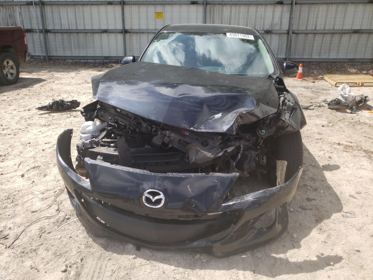 Photo 9 from auction – 2013 MAZDA 3 I with VIN JM1BL1V7XD1819853