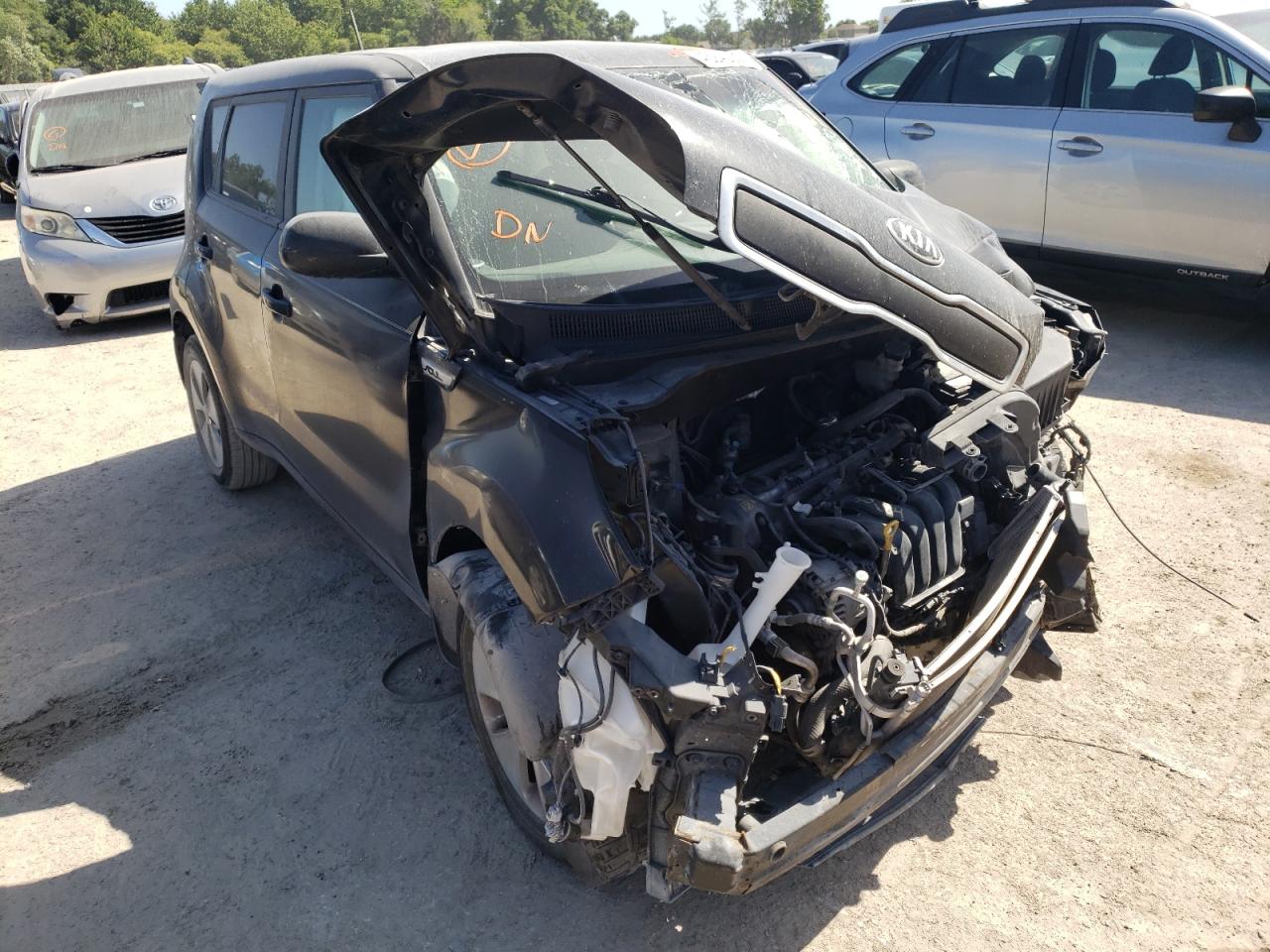 KIA SOUL 2016 with VIN KNDJN2A23G7339466 - Photo from auction