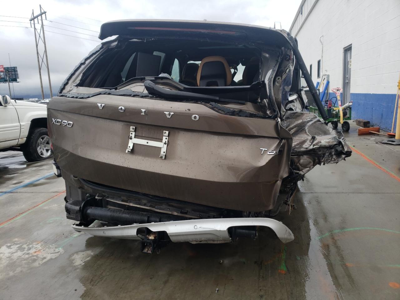 Photo 9 from auction – 2017 VOLVO XC90 T6 with VIN YV4A22PK4H1138645