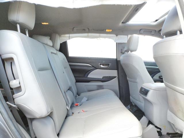 Photo 6 from auction – 2018 TOYOTA HIGHLANDER with VIN 5TDYZRFH3JS274950