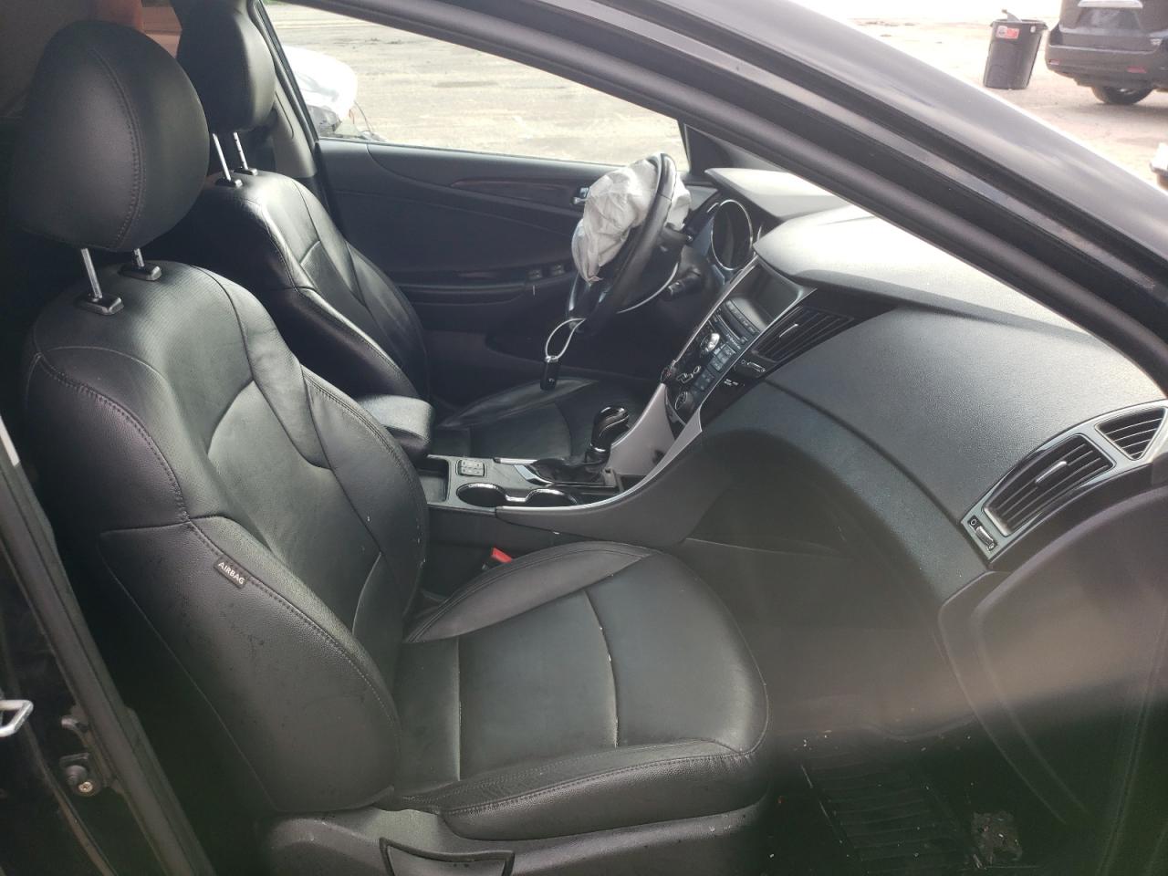 Photo 5 from auction – 2011 HYUNDAI SONATA SE with VIN 5NPEC4AC3BH306287