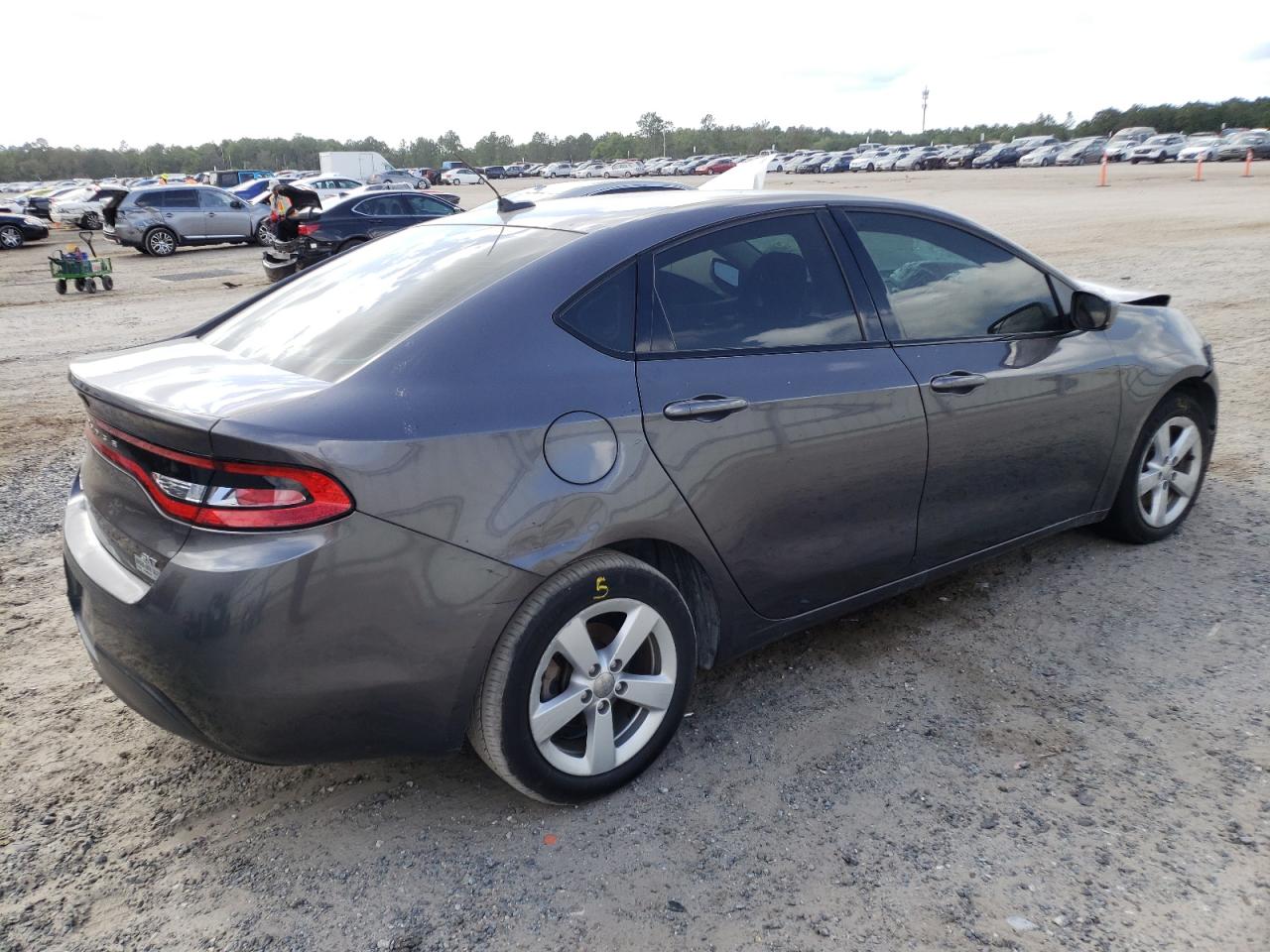 Photo 4 from auction – 2015 DODGE DART SXT with VIN 1C3CDFBB6FD415655