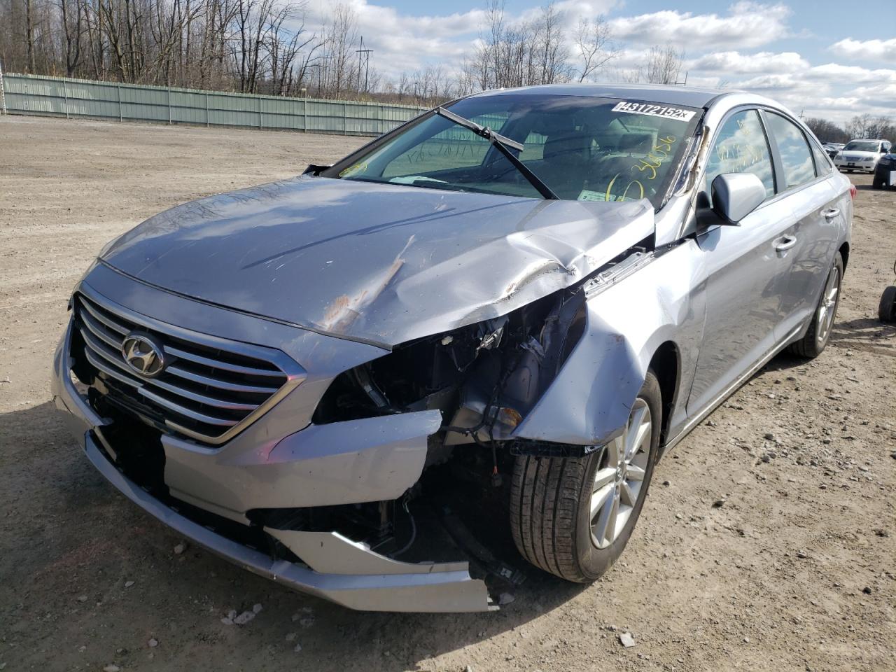 Photo 2 from auction – 2017 HYUNDAI SONATA SE with VIN 5NPE24AF4HH497031