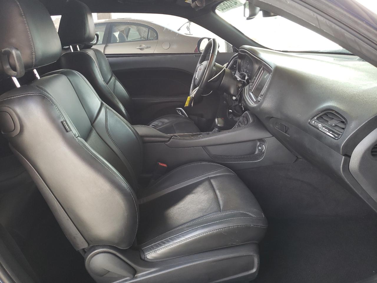 Photo 5 from auction – 2016 DODGE CHALLENGER with VIN 2C3CDZAG3GH321641