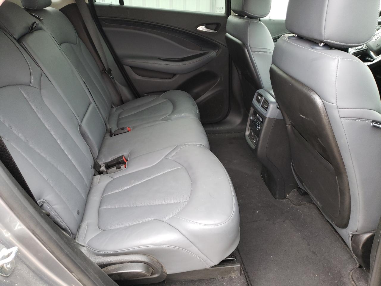 Photo 6 from auction – 2019 BUICK ENVISION P with VIN LRBFX4SX0KD040788