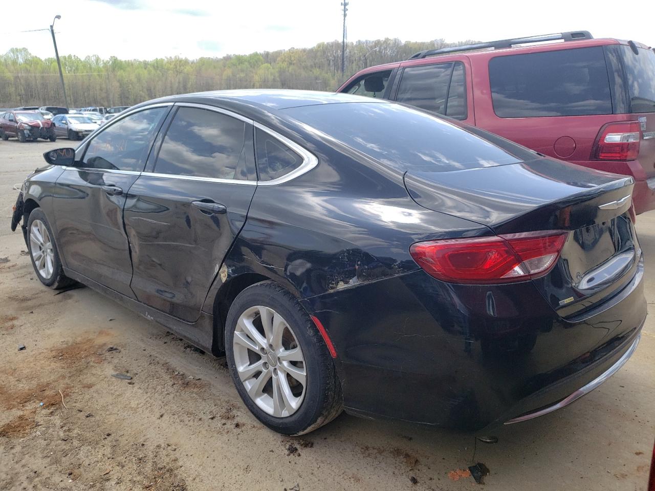 Photo 3 from auction – 2015 CHRYSLER 200 LIMITE with VIN 1C3CCCABXFN579245